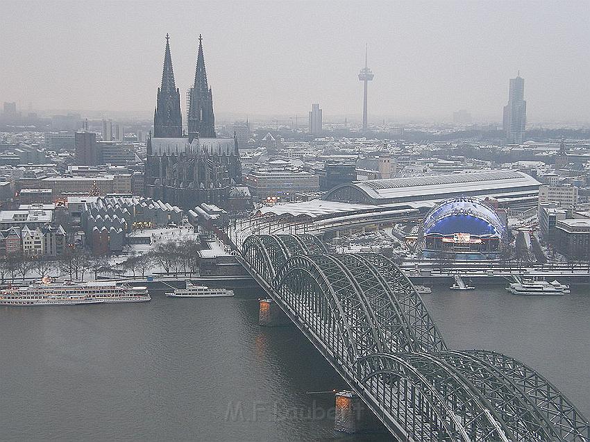 Koeln bei Schnee P313.JPG